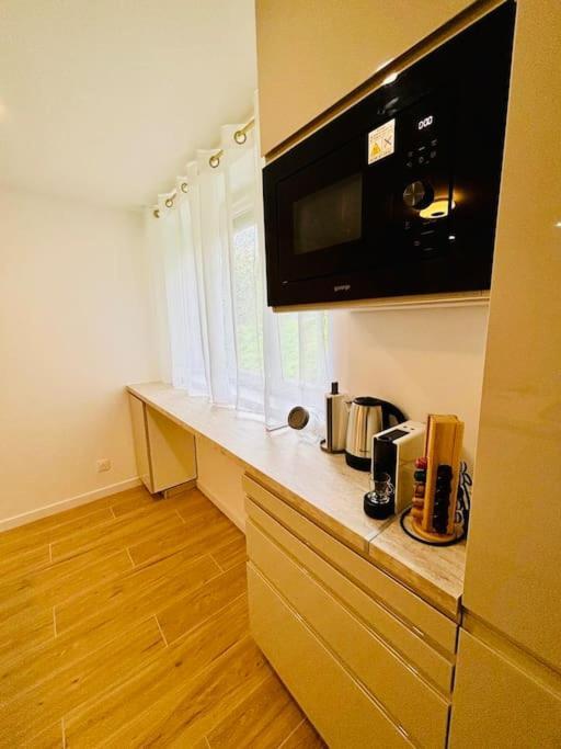 Apartment Joli Renove Incluant Parking A 10 Min De Paris